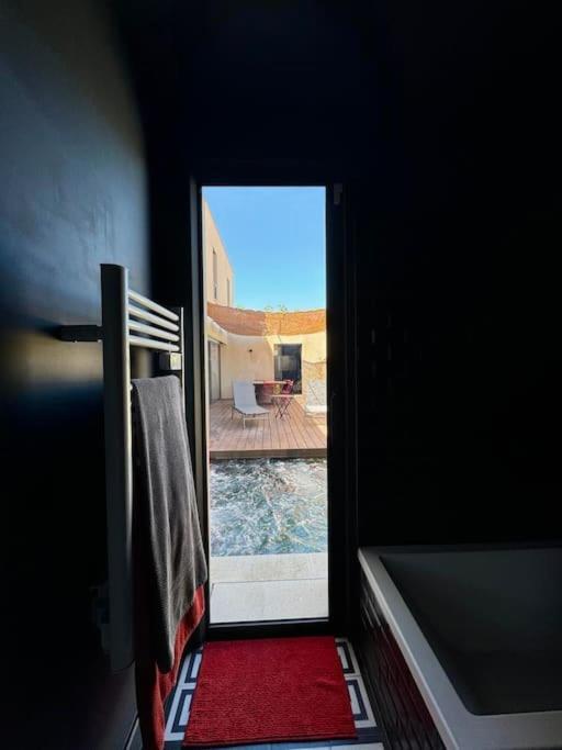 Maison D'Architecte Avec Piscine-Spa Chauffe En Centre Ville De Vaison-La-Romaine Kültér fotó